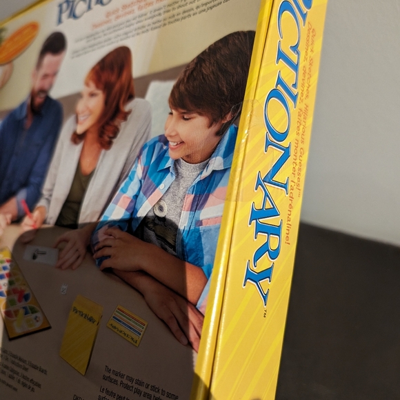 Brand New Pictionary Game - Picture 3 of 3